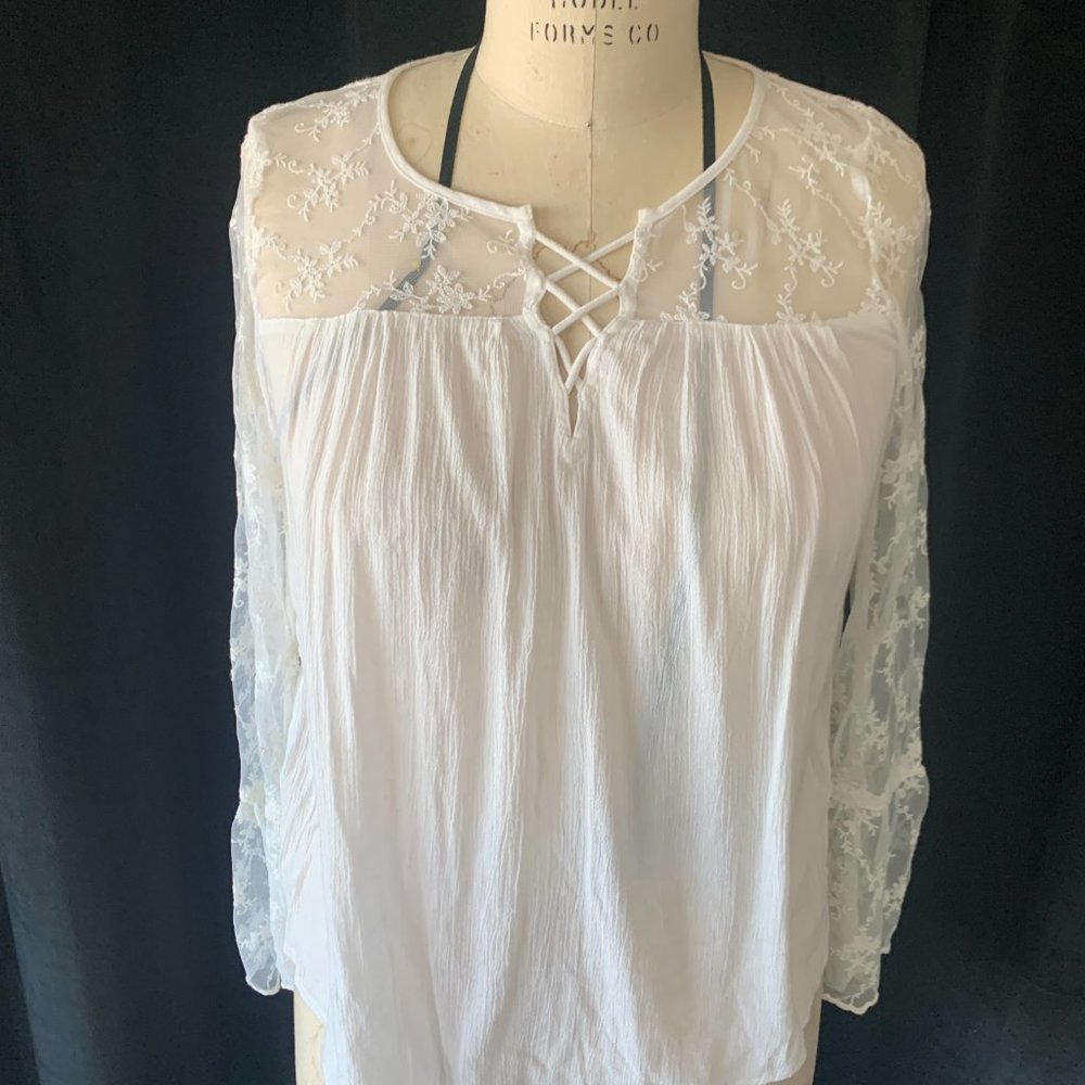 Ivory Lace Open Sleeve Blouse